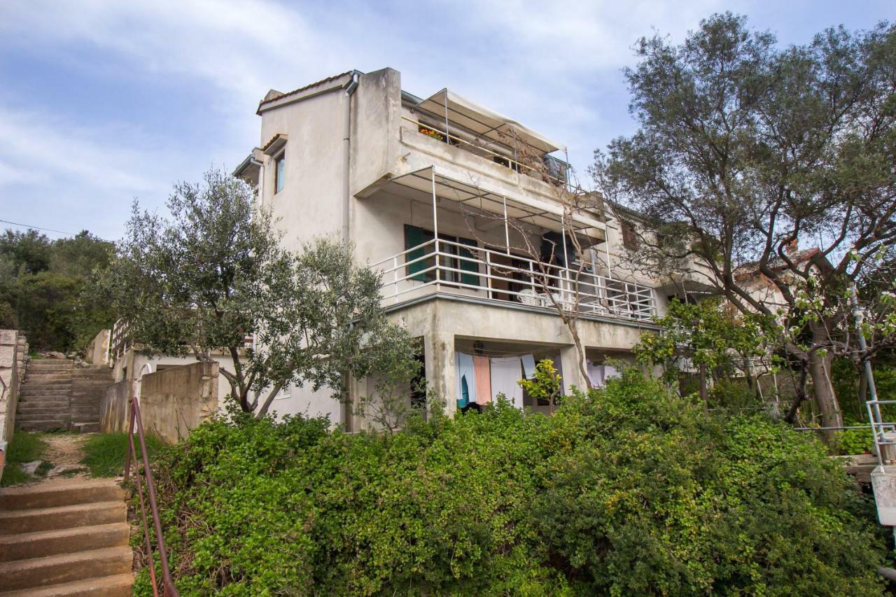 Apartments Mirella Mali Lošinj Eksteriør bilde