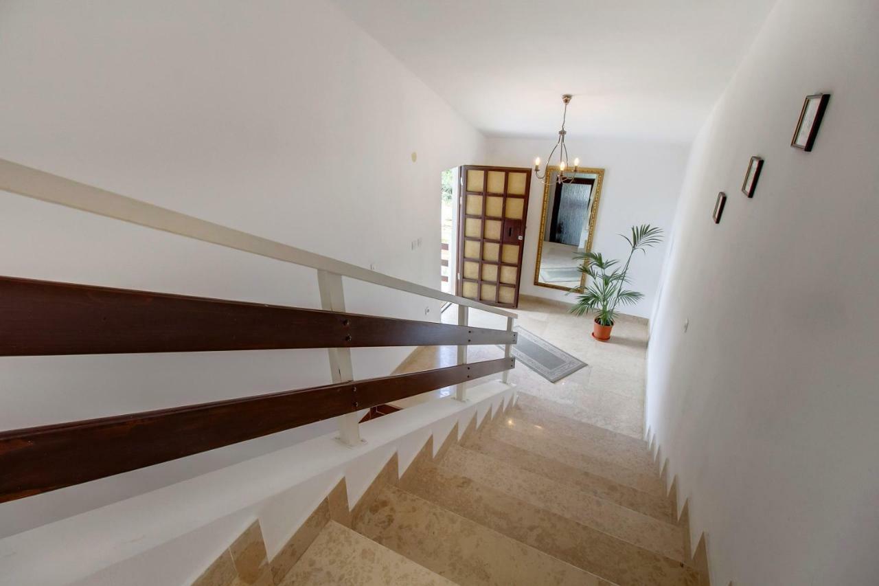 Apartments Mirella Mali Lošinj Eksteriør bilde
