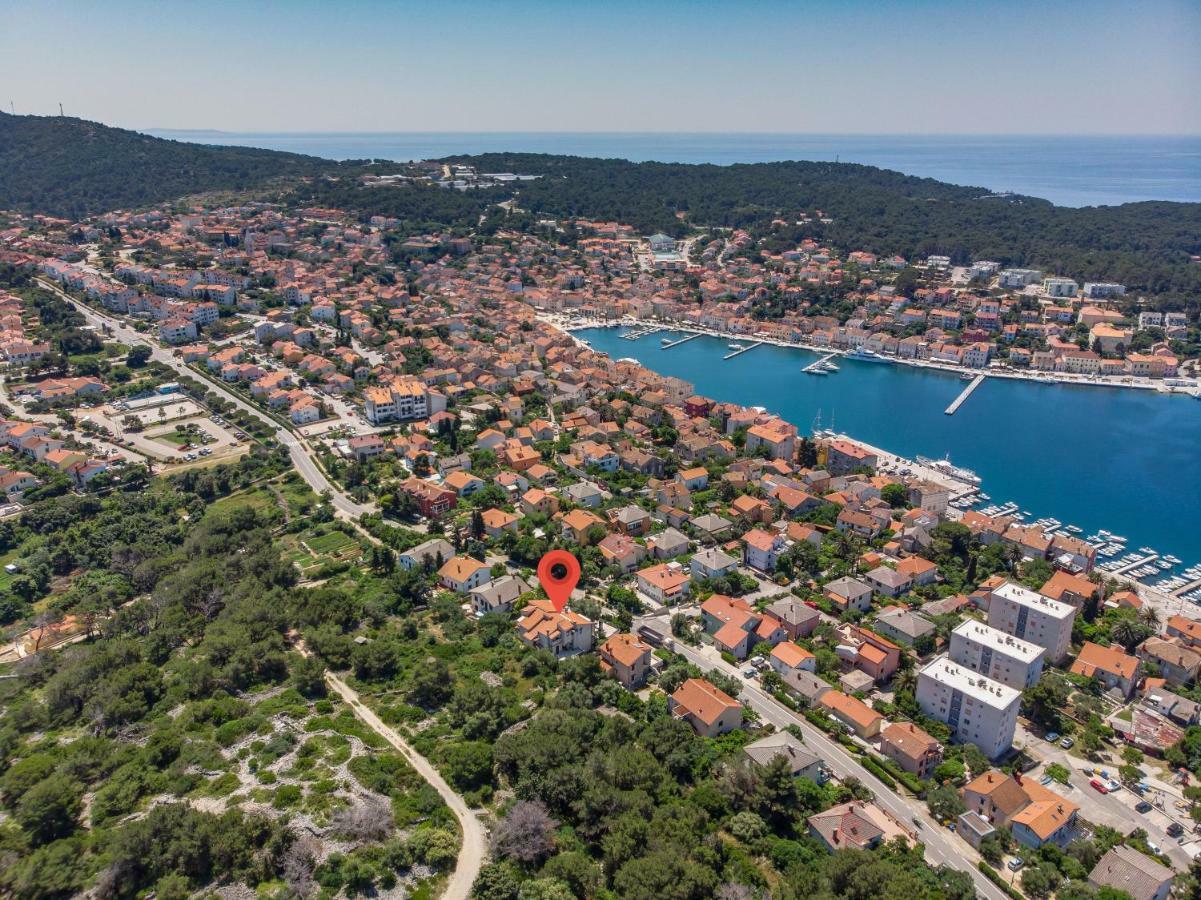 Apartments Mirella Mali Lošinj Eksteriør bilde